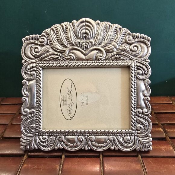 Vintage Ashleigh Manor Art Nouveau Style Cast Aluminum Picture Frame 3.5"x5" - Picture 1 of 2
